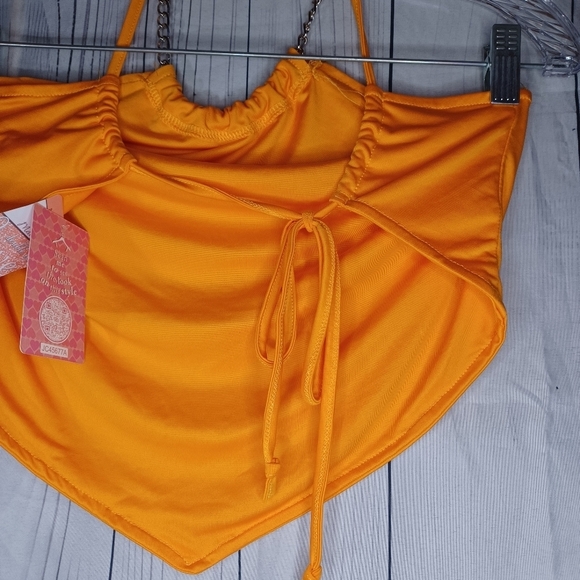 Heart & Hips Yellow Chain Strap Women's Top NWT - Picture 9 of 9